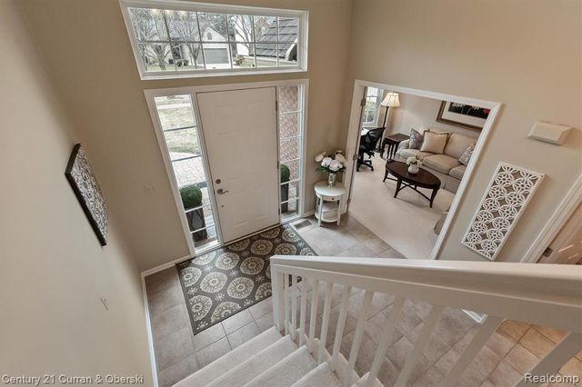 781 Pheasant Run West Drive, Wixom, MI 48393