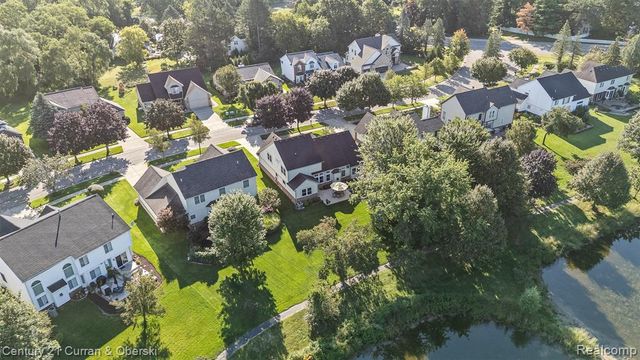 781 Pheasant Run West Drive, Wixom, MI 48393