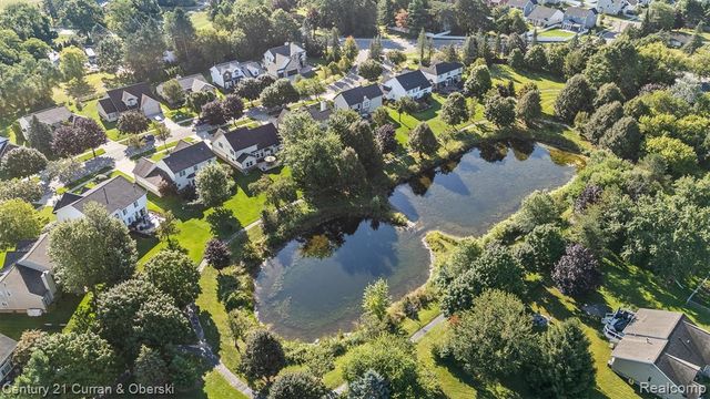 781 Pheasant Run West Drive, Wixom, MI 48393