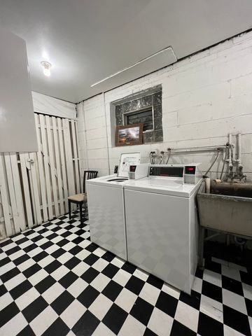 516 W Melrose Street 503, Chicago, IL 60657