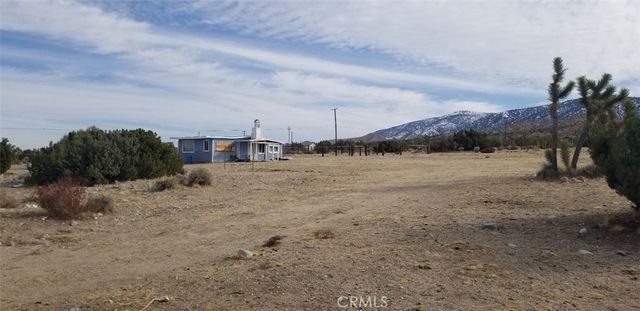 30554 234th Street E, Llano, CA 93544