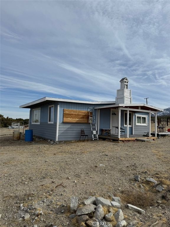 30554 234th Street E, Llano, CA 93544