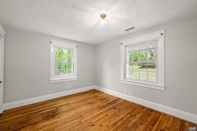 4973 RICHMOND RD, Keswick, VA 22947