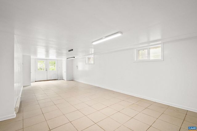 4973 RICHMOND RD, Keswick, VA 22947
