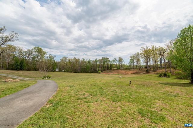 4973 RICHMOND RD, Keswick, VA 22947