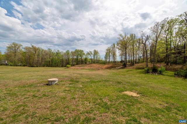4973 RICHMOND RD, Keswick, VA 22947