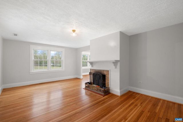 4973 RICHMOND RD, Keswick, VA 22947