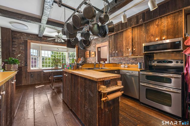29 Spencer Road, Haddam, CT 06441