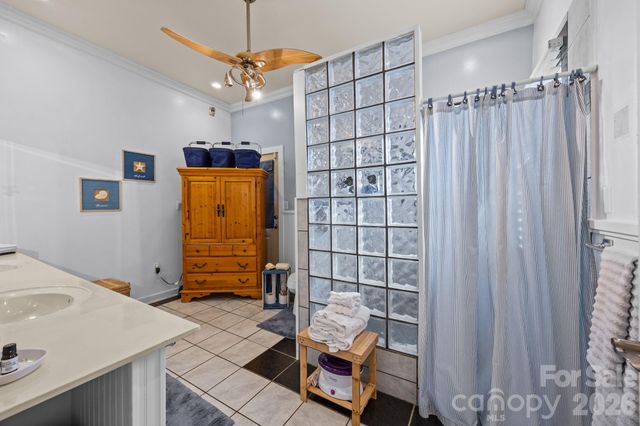 1223 S Lafayette Street, Shelby, NC 28152