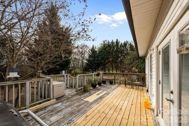 1223 S Lafayette Street, Shelby, NC 28152