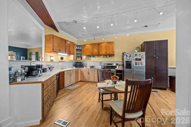 1223 S Lafayette Street, Shelby, NC 28152