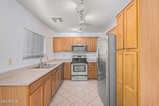 1525 W BURGESS Lane, Phoenix, AZ 85041