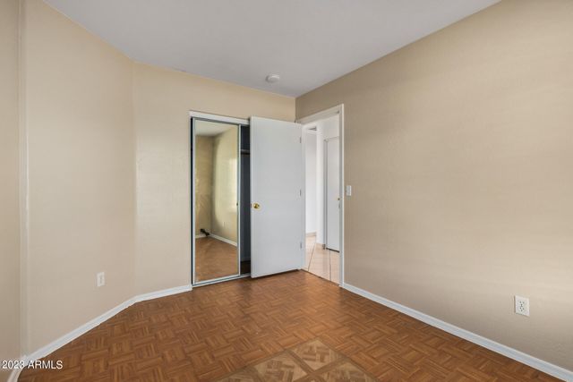 1525 W BURGESS Lane, Phoenix, AZ 85041