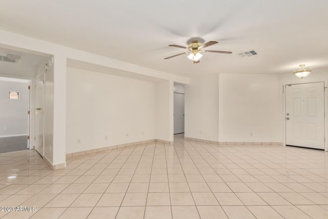 1525 W BURGESS Lane, Phoenix, AZ 85041