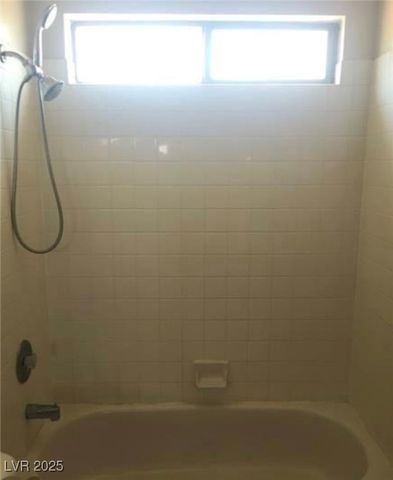 9076 Quarrystone Way, Las Vegas, NV 89123