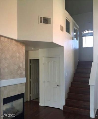 9076 Quarrystone Way, Las Vegas, NV 89123