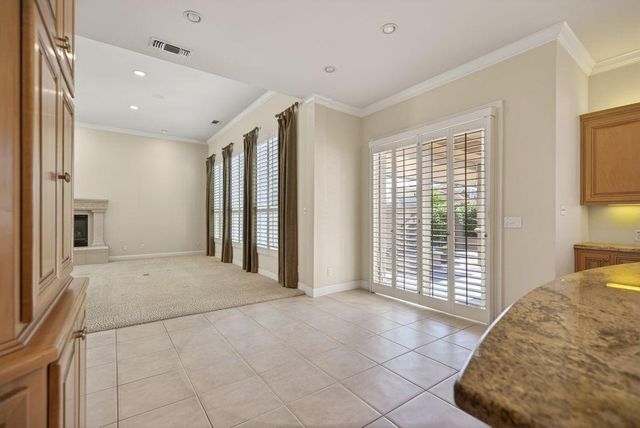 2184 Heritage Dr, Roseville, CA 95678