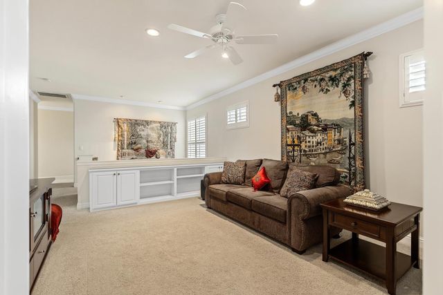 2184 Heritage Dr, Roseville, CA 95678