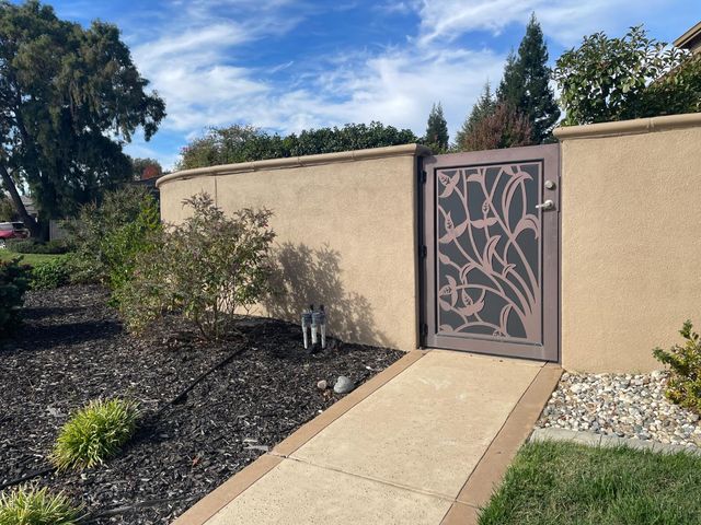 2184 Heritage Dr, Roseville, CA 95678