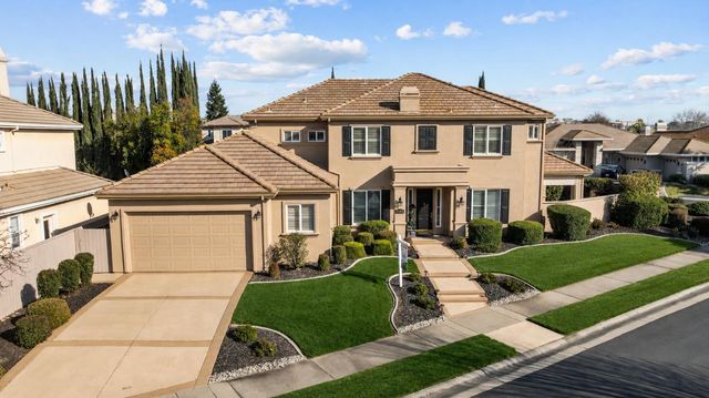 2184 Heritage Dr, Roseville, CA 95678