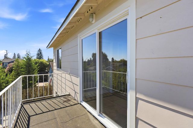375 Alameda De Las Pulgas, Redwood City, CA 94062