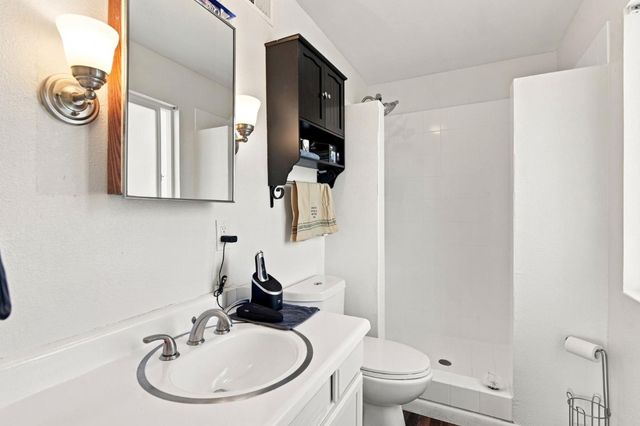 375 Alameda De Las Pulgas, Redwood City, CA 94062