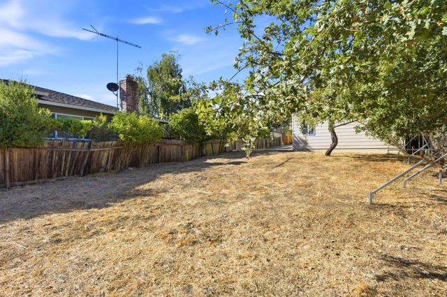 375 Alameda De Las Pulgas, Redwood City, CA 94062