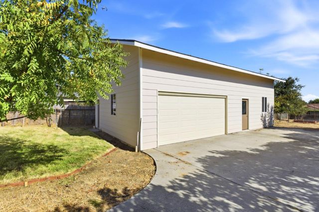 375 Alameda De Las Pulgas, Redwood City, CA 94062