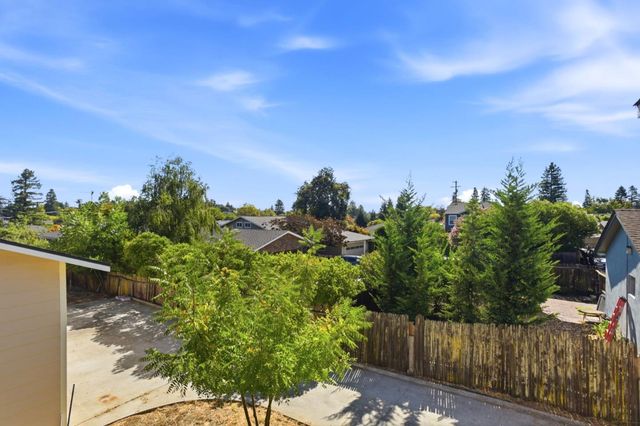375 Alameda De Las Pulgas, Redwood City, CA 94062