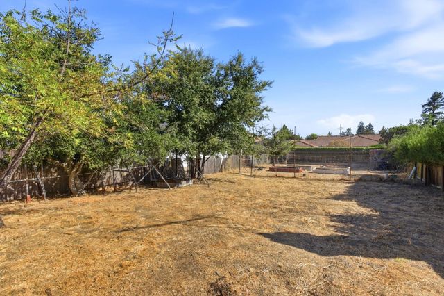 375 Alameda De Las Pulgas, Redwood City, CA 94062