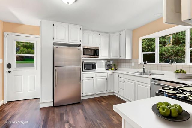 375 Alameda De Las Pulgas, Redwood City, CA 94062