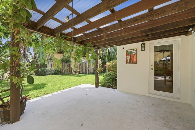 351 SW 13TH Street, Pompano Beach, FL 33060