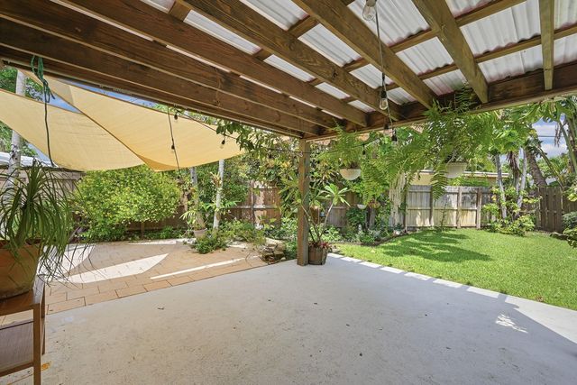 351 SW 13TH Street, Pompano Beach, FL 33060