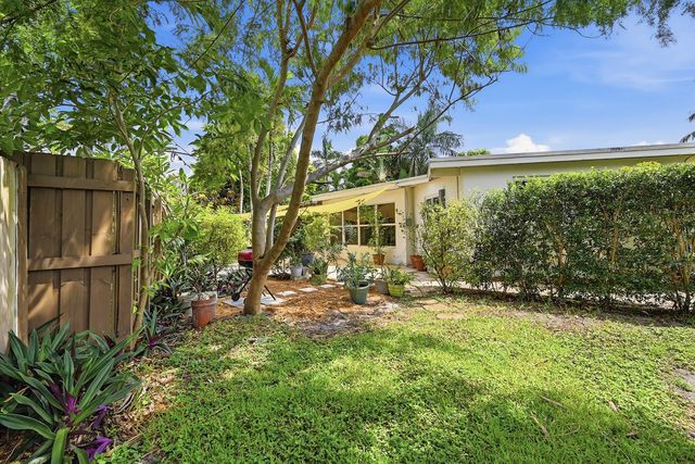351 SW 13TH Street, Pompano Beach, FL 33060