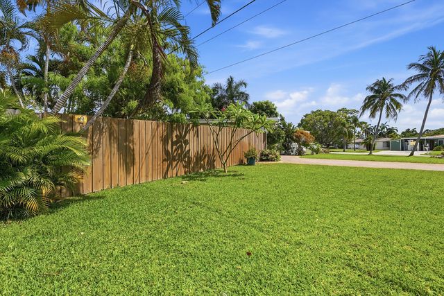 351 SW 13TH Street, Pompano Beach, FL 33060
