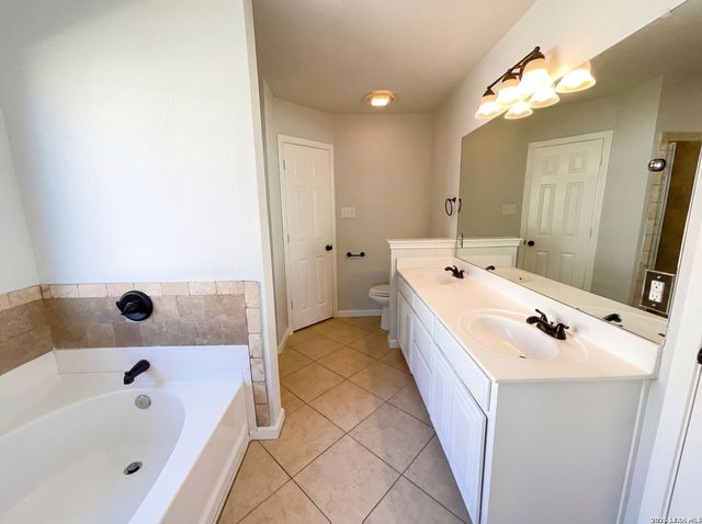 6415 Ithaca, San Antonio, TX 78239