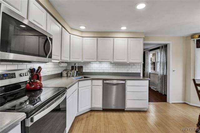 54 Surrey, Amherst, NY 14221