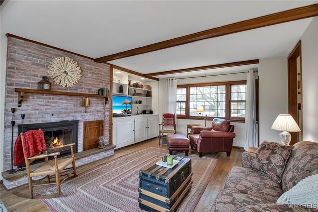 54 Surrey, Amherst, NY 14221