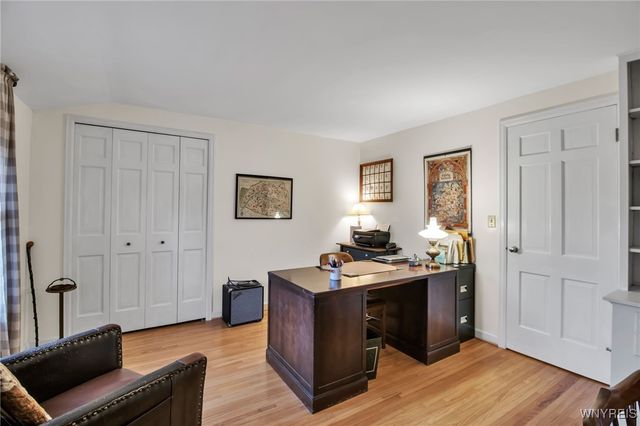 54 Surrey, Amherst, NY 14221