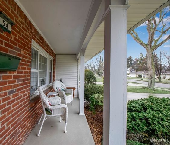 54 Surrey, Amherst, NY 14221