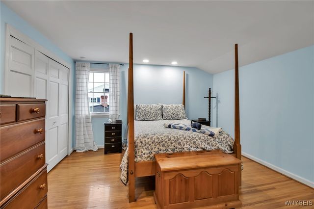 54 Surrey, Amherst, NY 14221