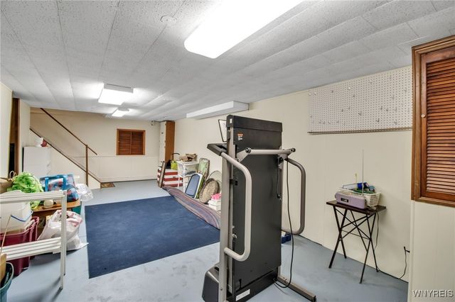 54 Surrey, Amherst, NY 14221