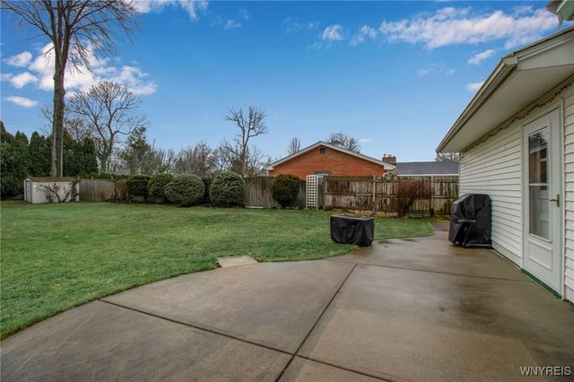 54 Surrey, Amherst, NY 14221