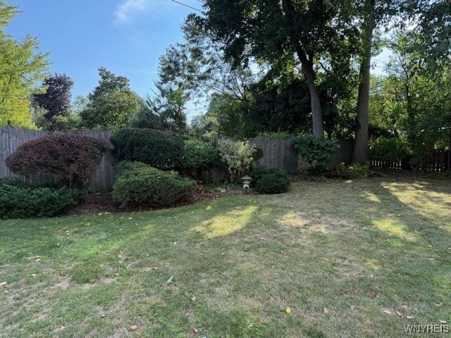 54 Surrey, Amherst, NY 14221