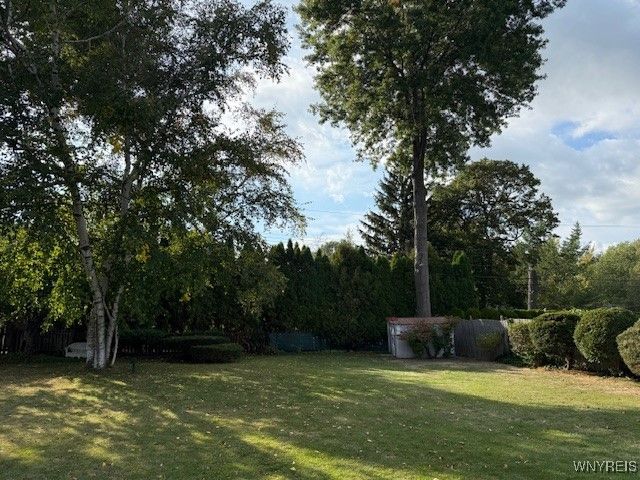 54 Surrey, Amherst, NY 14221