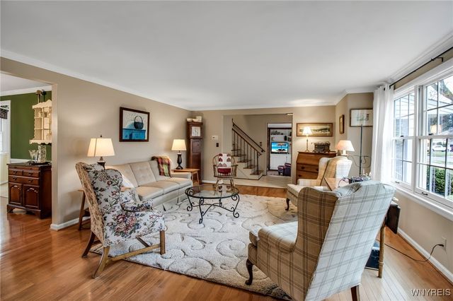 54 Surrey, Amherst, NY 14221