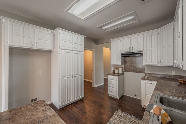 117 Downwood Drive, Burleson, TX 76028