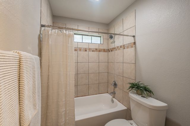 117 Downwood Drive, Burleson, TX 76028