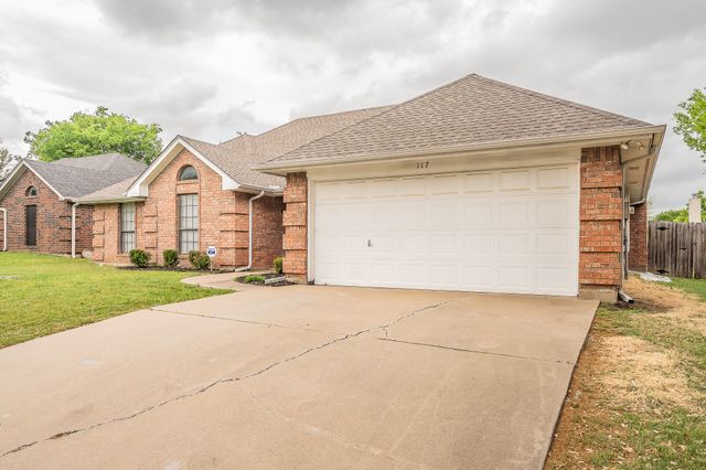 117 Downwood Drive, Burleson, TX 76028