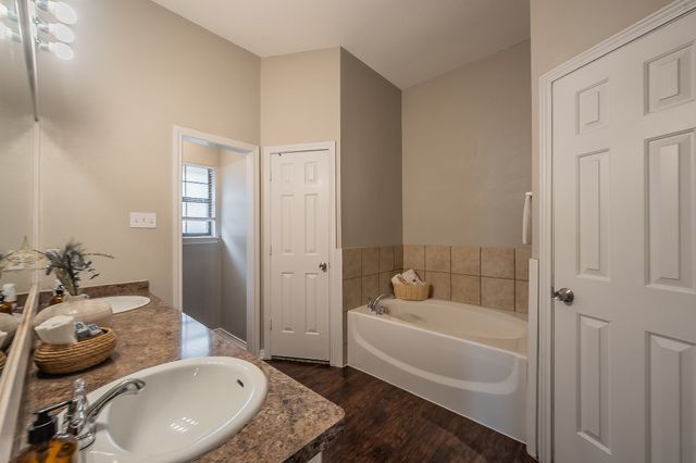 117 Downwood Drive, Burleson, TX 76028